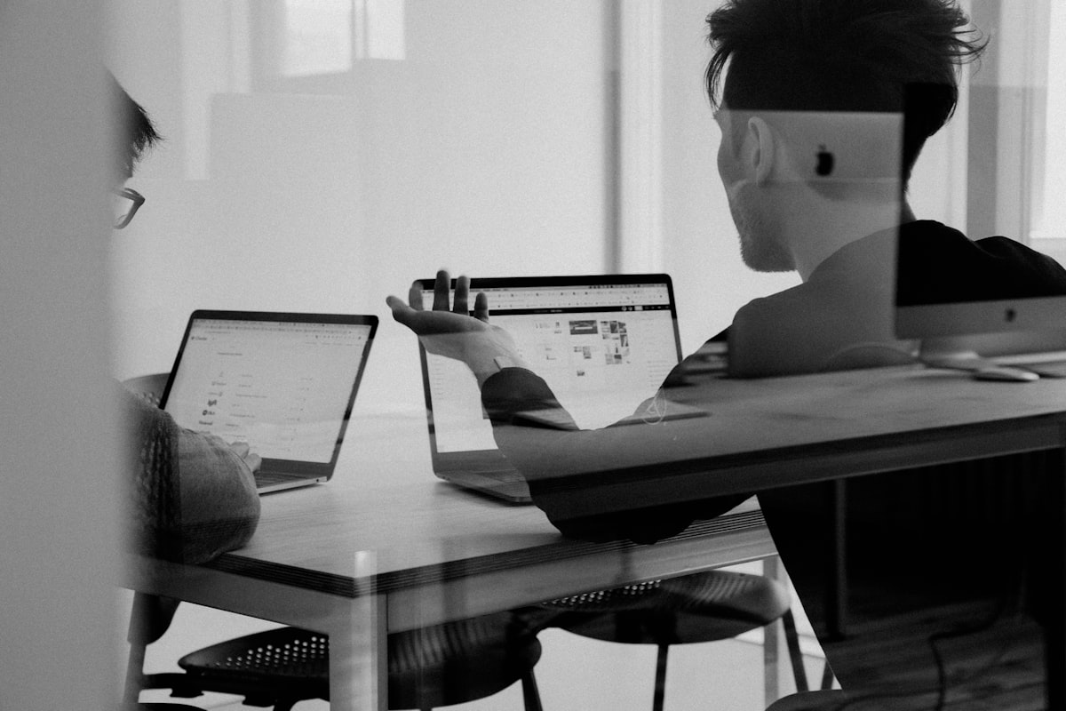 Social media consultant advising business on digital strategy